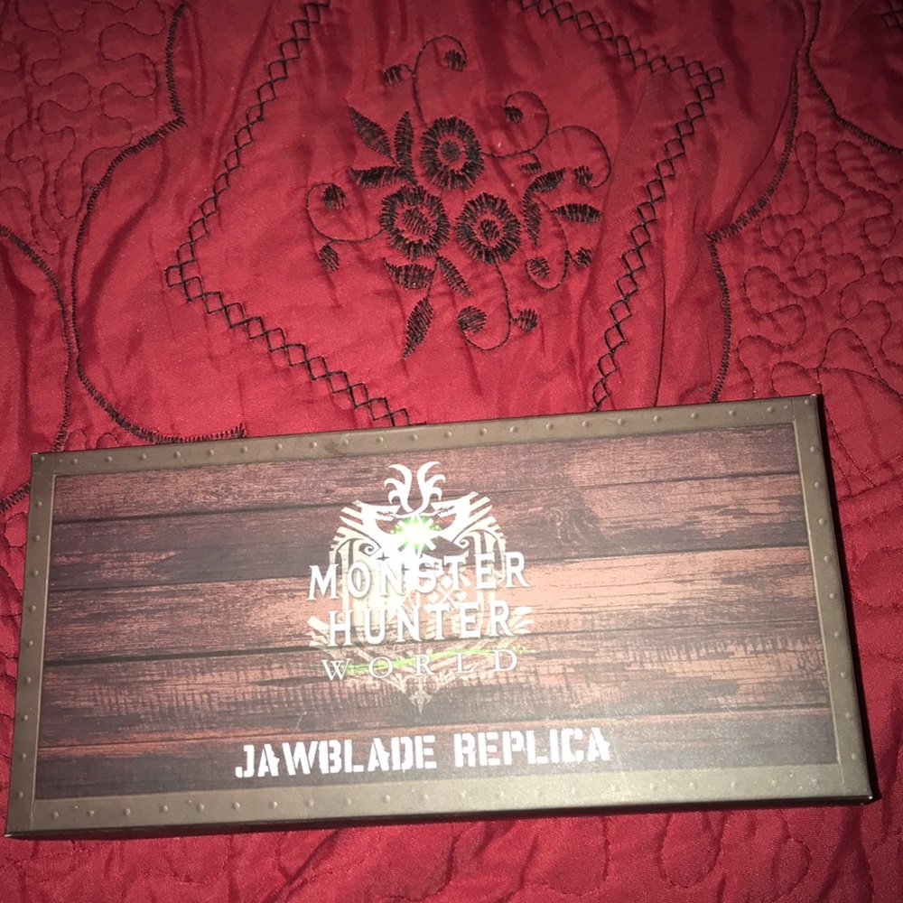 Monster Hunter World Jawblade Replica